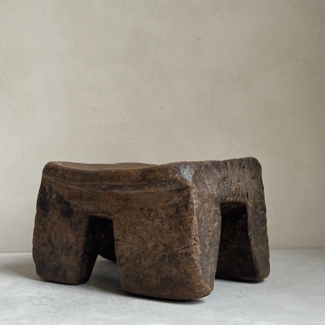 280422 Antique stools - 23.jpeg