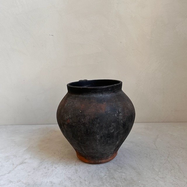 080624 Rustic antique pots - 32.jpeg
