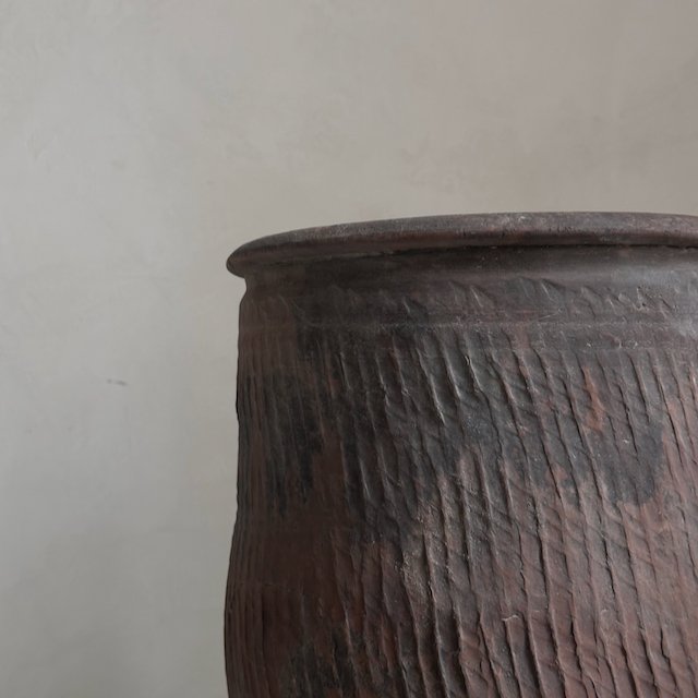 240615 Antique vase - 5.jpeg
