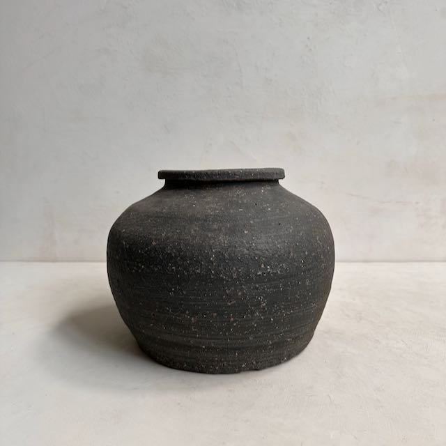 240729 ANTIQUE POTS - 149.jpeg