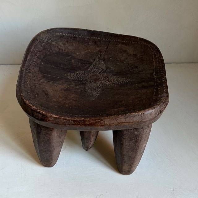 241107 African stools - 10.jpeg