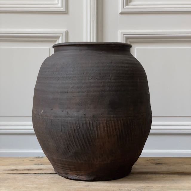 240816 Antique pots - 46.jpeg
