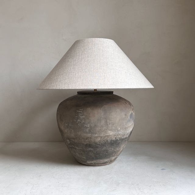 240918 Antique lamp - 2.jpeg