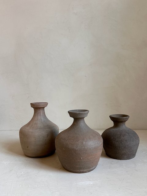 2500306 Antique pots - 127.jpeg