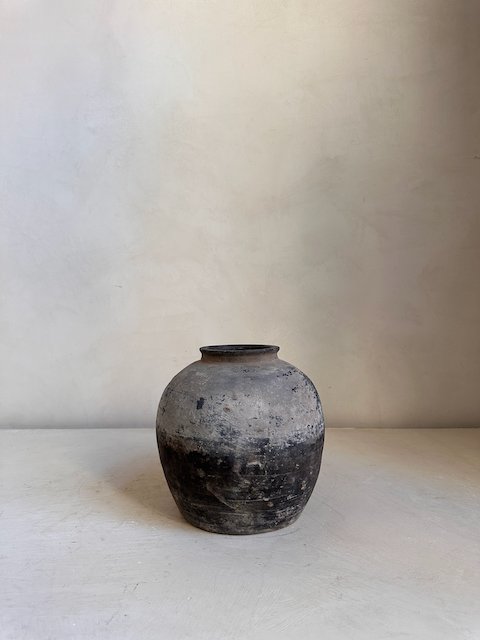2500306 Antique pots - 13.jpeg