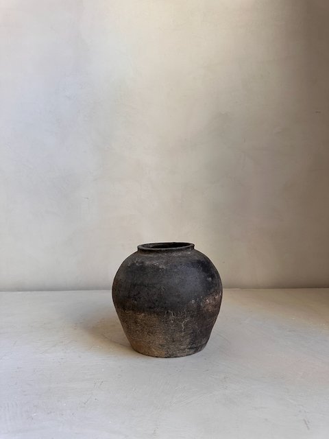 2500306 Antique pots - 27.jpeg