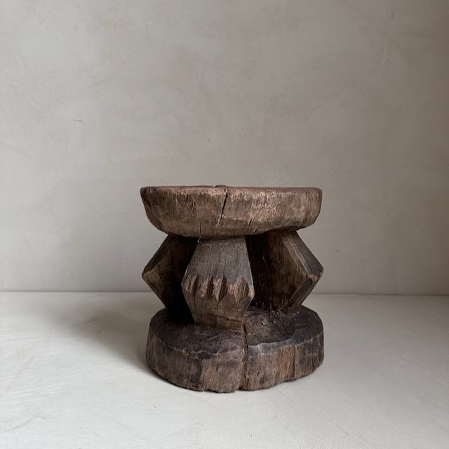 241107 African stools - 22.jpeg