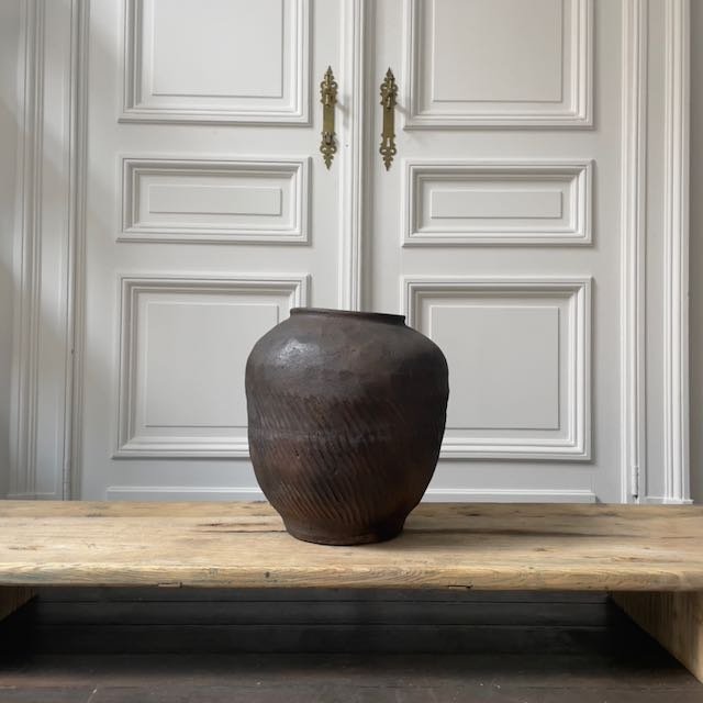 240816 Antique pots - 18.jpeg