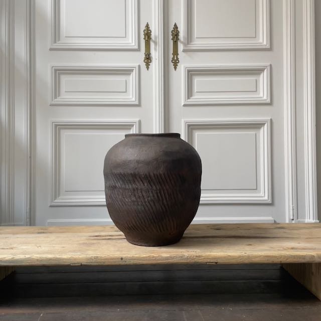 240816 Antique pots - 19.jpeg