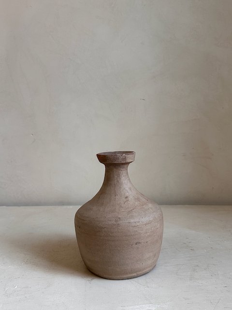 2500306 Antique pots - 104.jpeg