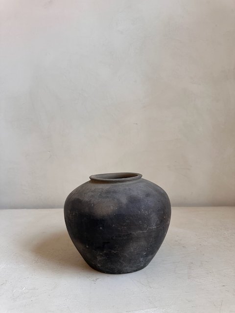 2500306 Antique pots - 70.jpeg