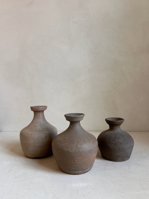 2500306 Antique pots - 126.jpeg