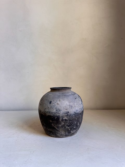 2500306 Antique pots - 9.jpeg