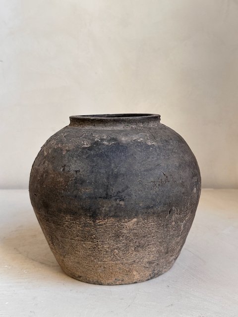 2500306 Antique pots - 35.jpeg