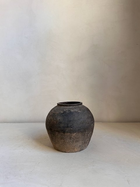 2500306 Antique pots - 33.jpeg