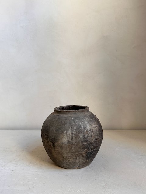 2500306 Antique pots - 43.jpeg