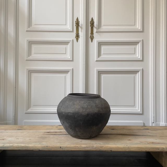 240816 Antique pots - 40.jpeg