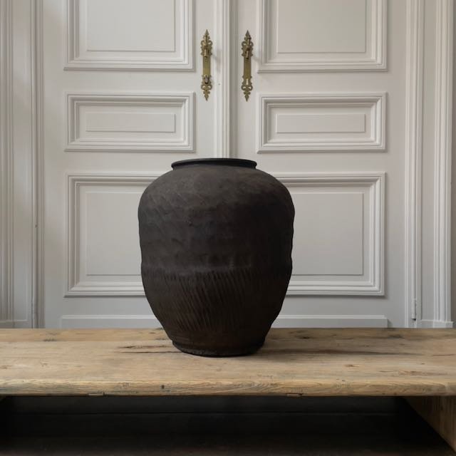 240816 Antique pots - 9.jpeg