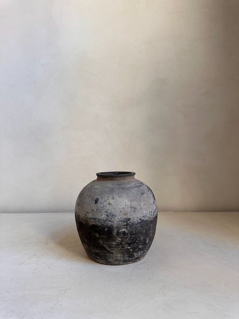 2500306 Antique pots - 15.jpeg