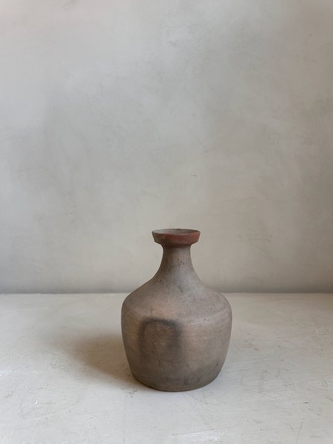 2500306 Antique pots - 97.jpeg