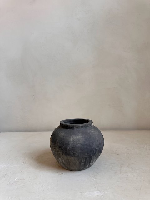 2500306 Antique pots - 88.jpeg