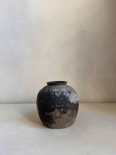 2500306 Antique pots - 21.jpeg