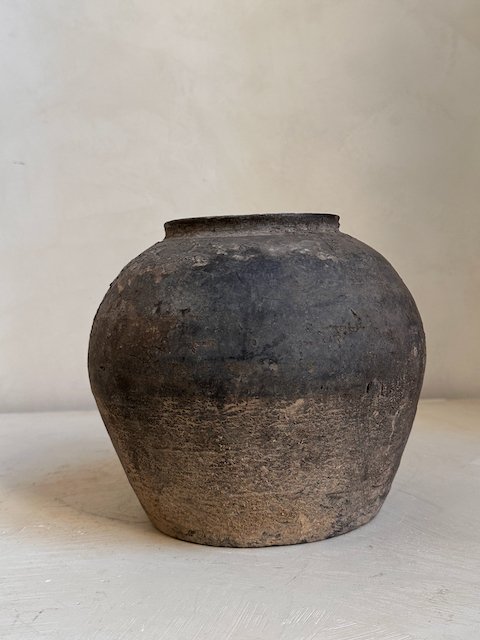 2500306 Antique pots - 38.jpeg