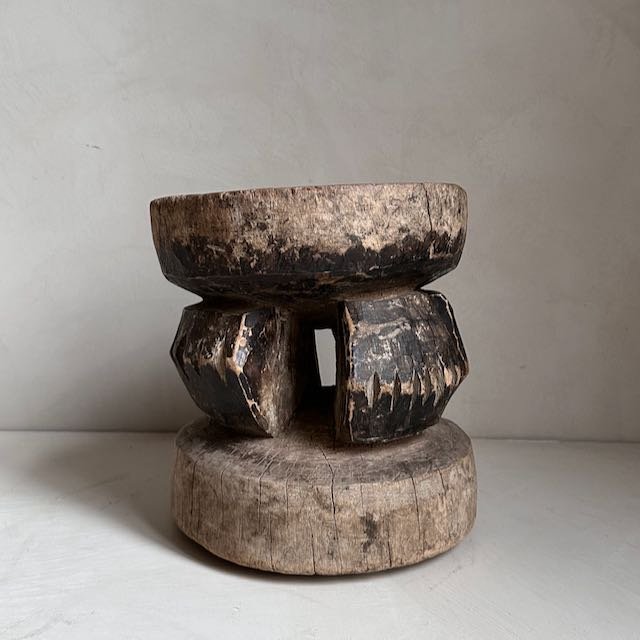 241107 African stools - 16.jpeg