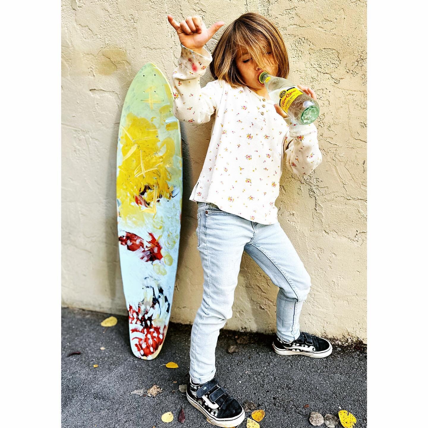 Come out Saturday 3-7pm, @boardbin and bid on skateboards in the silent auction during their street party. This rad gal painted one 🤙🏻 

proceeds go to Ketchum&rsquo;s skate park, a special place between the YMCA &amp; the Big Wood River where all 