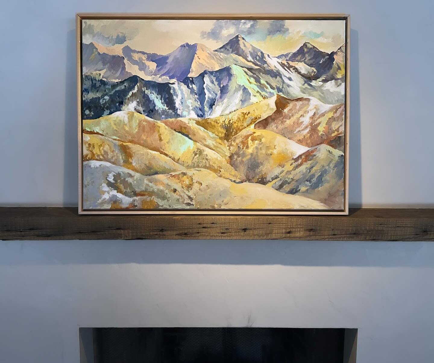 This foggy day with its light drizzle has me dreaming about this piece&hellip; and praying for snow!
&ldquo;Pioneer Mountain Glow&rdquo; Mixed-media in a maple wood float frame. Click link in bio for more info on this one.
23&rdquo; x 31&rsquo;

#ava
