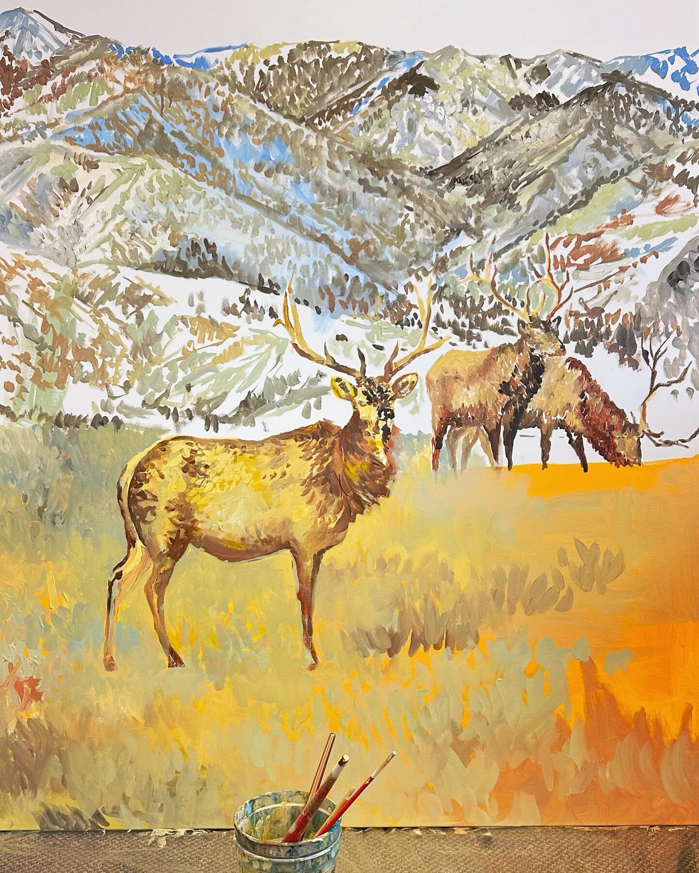 The underpainting beginning to fold into the over painting. Progress on a commission 🦌 

And I&rsquo;m thrilled to say this view is now beautifully blanketed in snow!

#landscapepainting #landscapepainter #westernpainting #westernlandscape #elk #sun