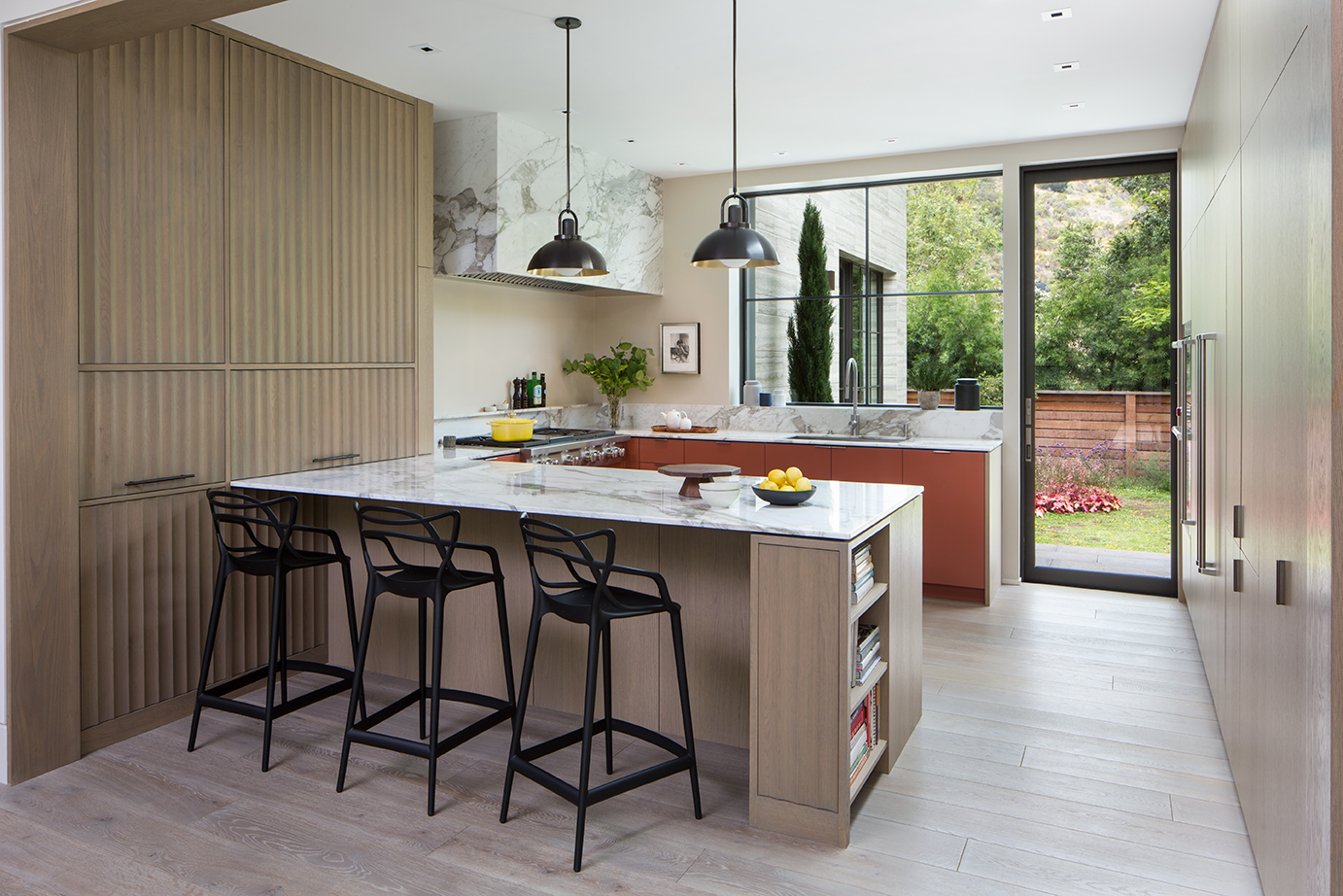 PerfittRichards_Mandeville_MeghanBobPhoto_KitchenOverall_Door_WEB.jpg