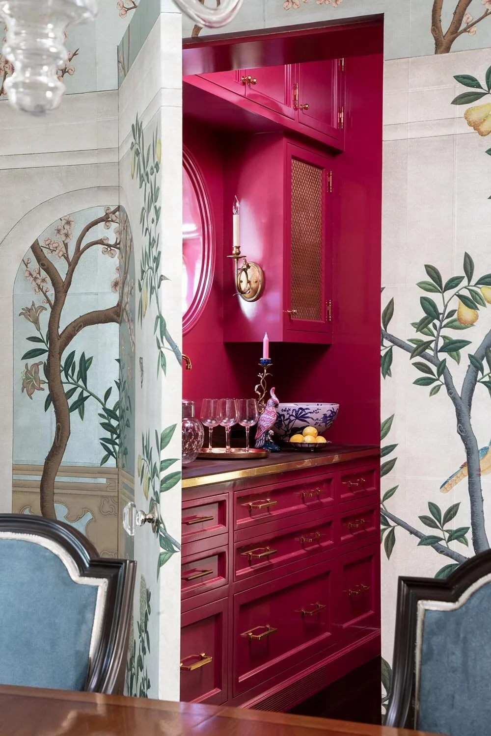 Butlers-Pantry-Dining-Room-Perfitt-Richards-Design.webp