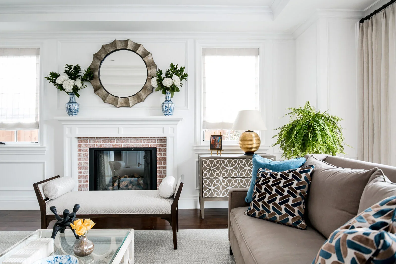 Transitional-Living-Room-Fireplace-Ecletic-Perfitt-Richards.webp