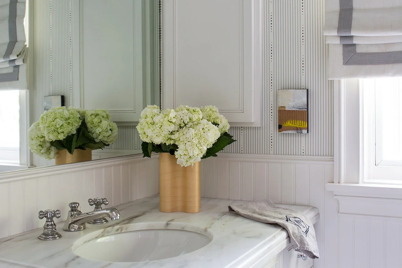 Traditional-Bathroom-White-Marble-Vanity-Beadboard-Wallpaper-Perfitt-Richards-Interior-Design.webp