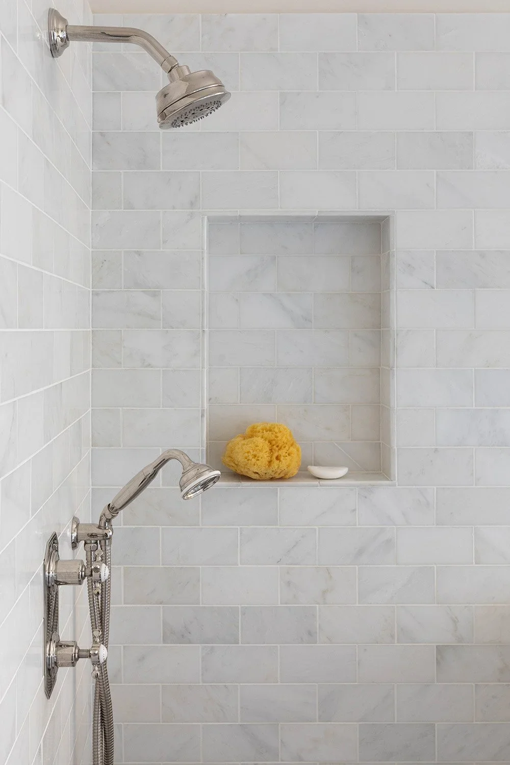 18-shower-niche-perfitt-richards-interior-design.webp