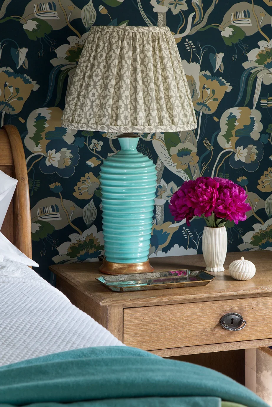 Night-Table-Bedroom-Fabric-Lampshade-Perfitt-Richards-Interior-Design.webp