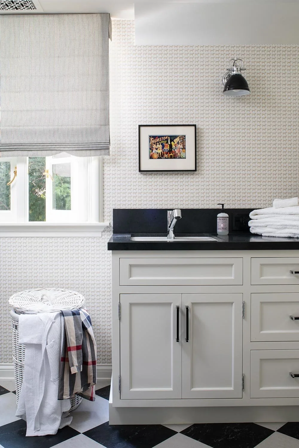Laundry-Room-Sink-Perfitt-Richards-Design.webp