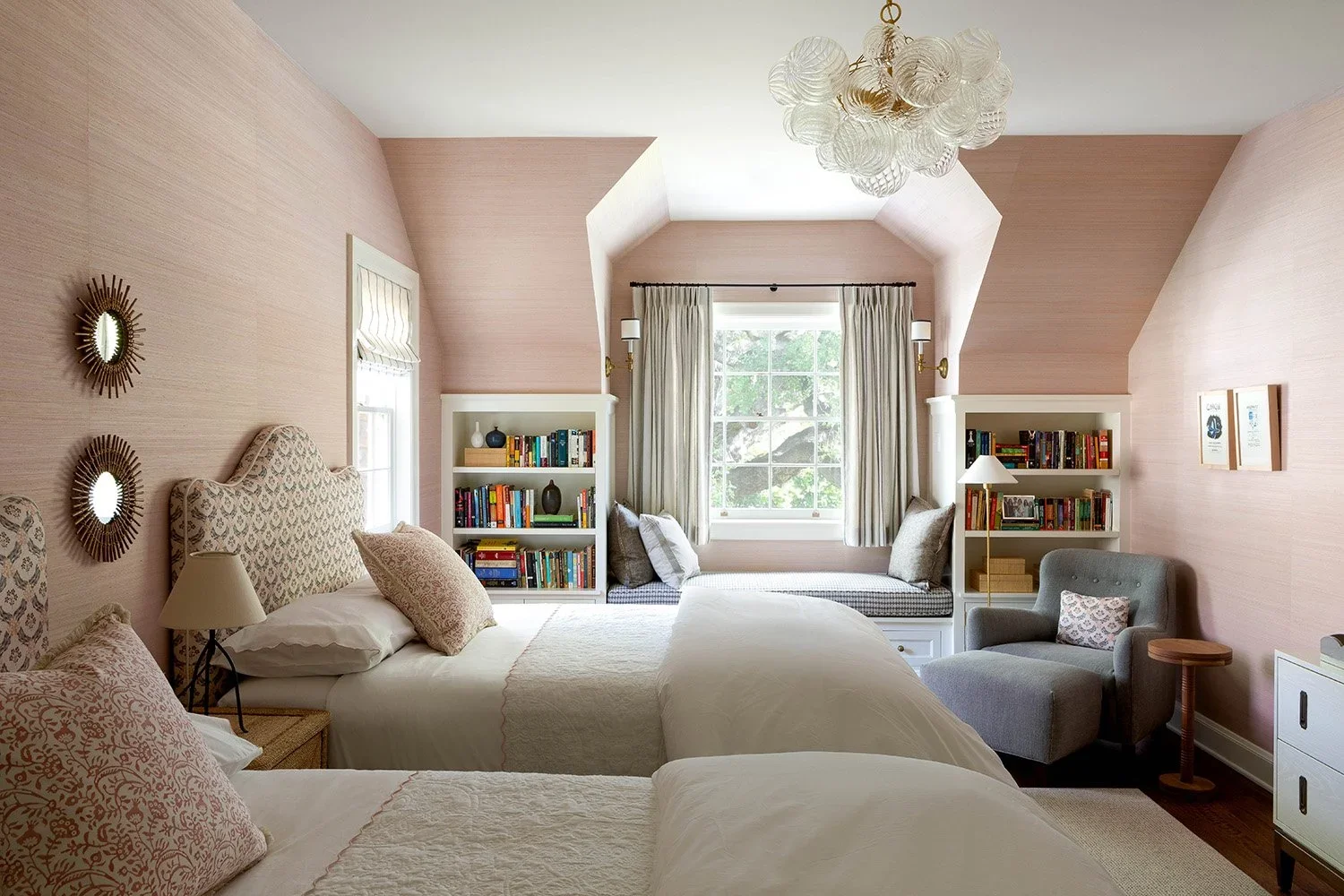 08-girls-room-perfitt-richards-interior-design.webp