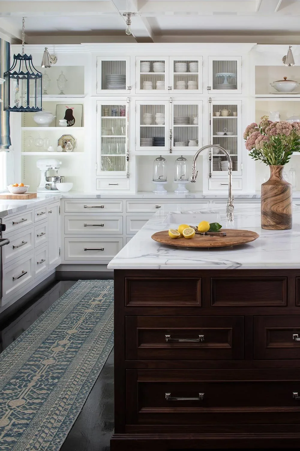 Traditional-Vintage-Inspired-Kitchen-Perfitt-Richards-Design.webp