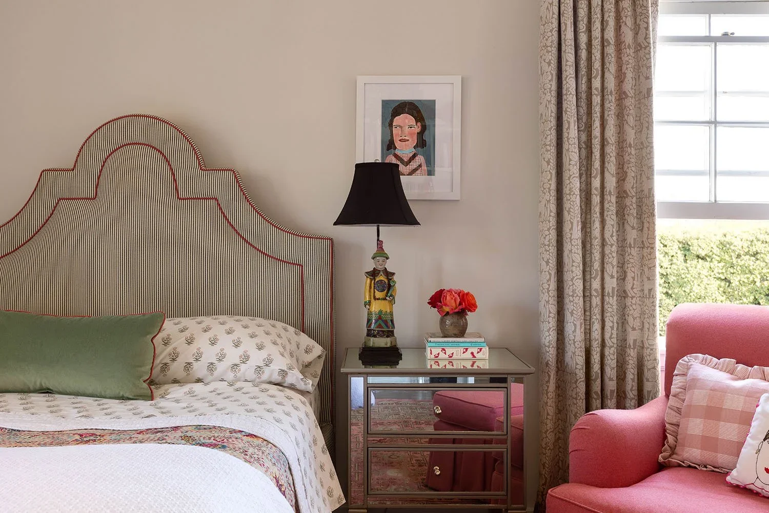 02-girls-room-perfitt-richards-interior-design.webp