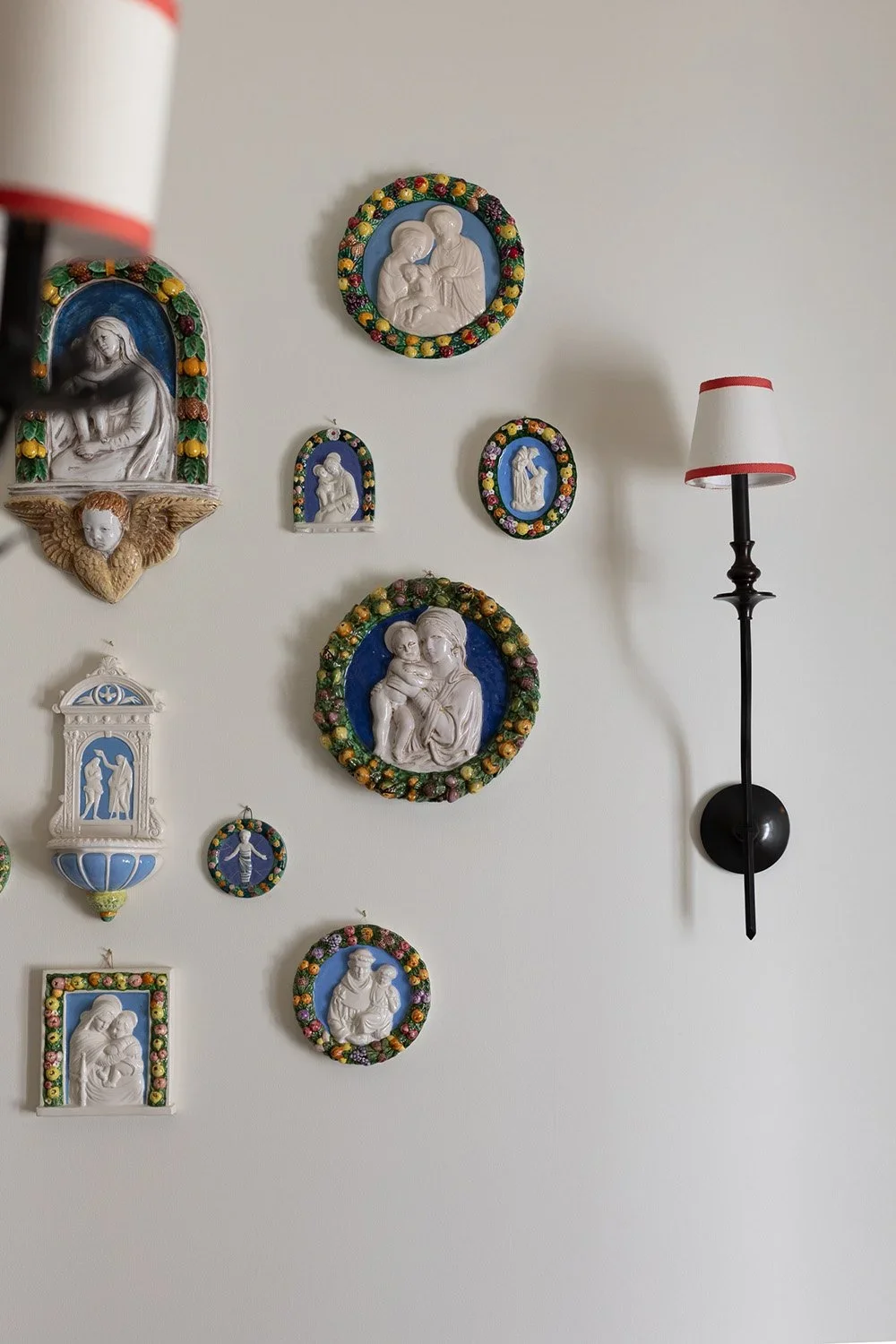11-collection-of-wall-art-perfitt-richards-interior-design.webp