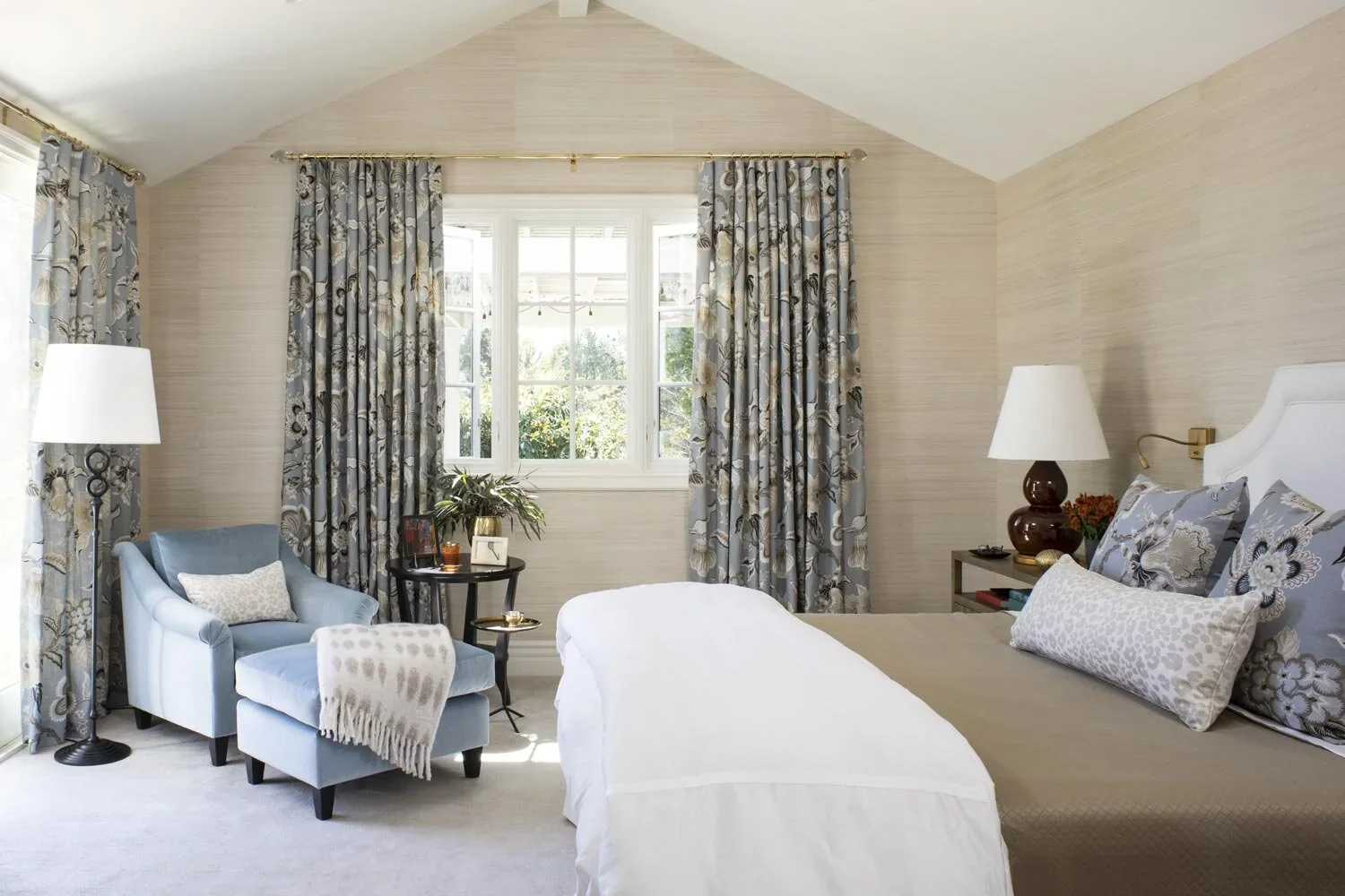 Main-Bedroom-Neutral-Blue-Perfitt-Richards.webp