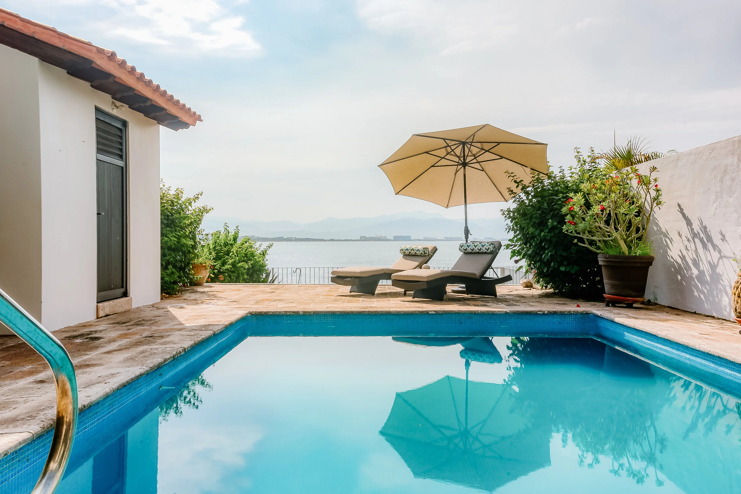 Paradise &amp; a pool.