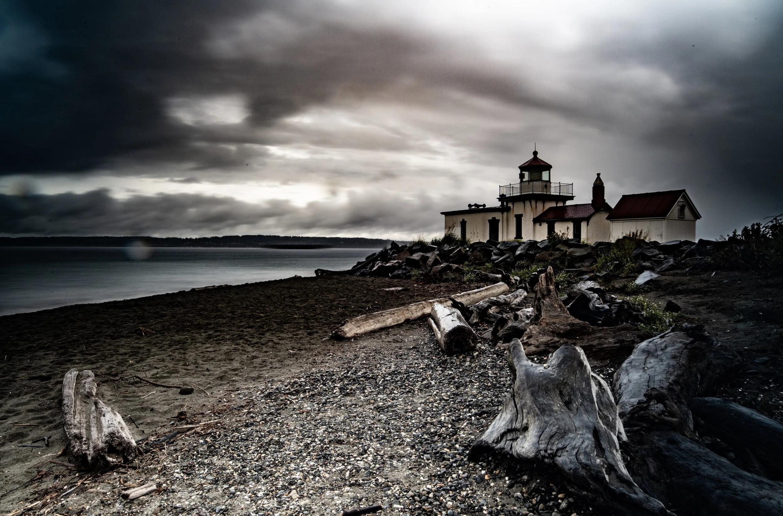 lighthouse-dark_ss.jpg