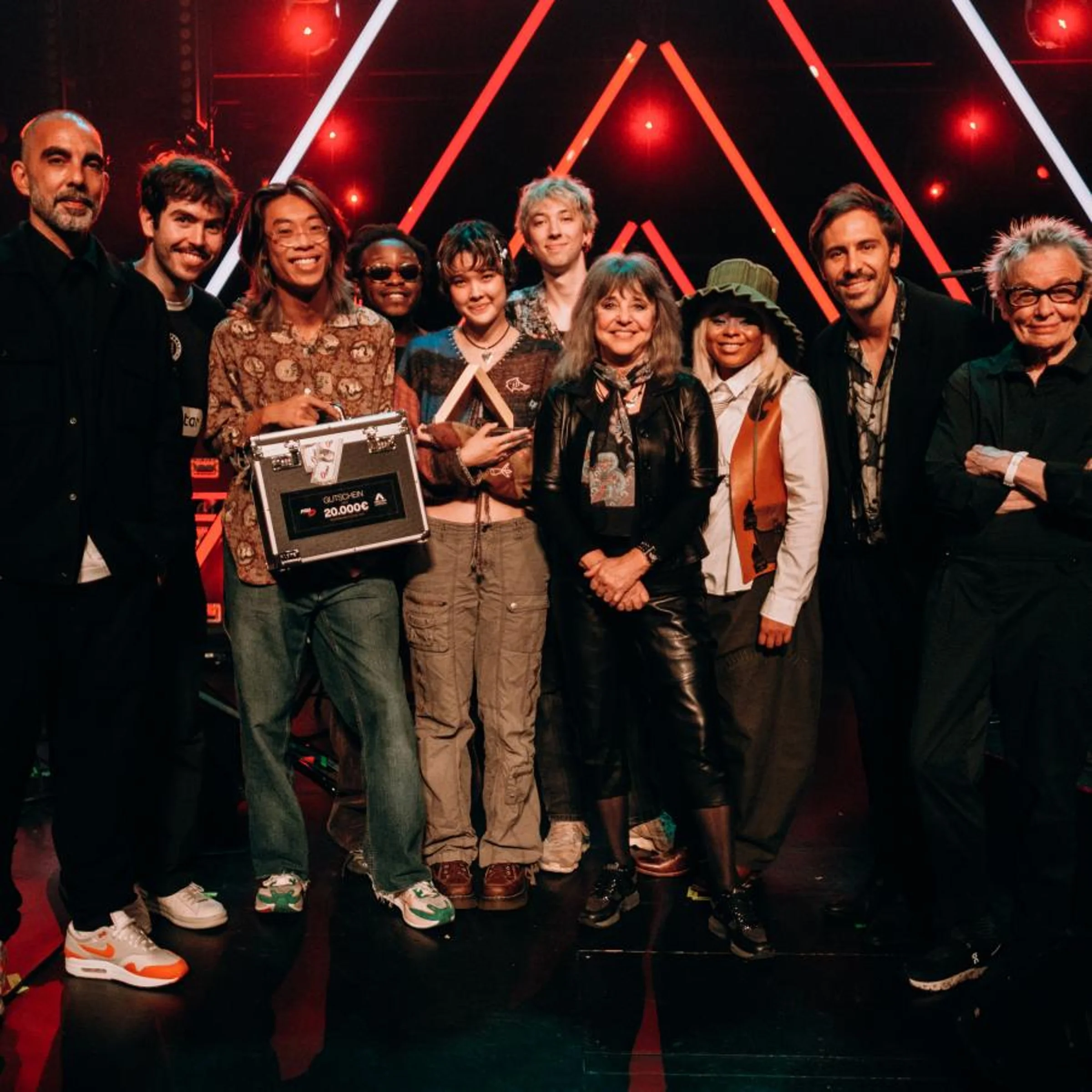 Mei Semones wins Anchor Award at Hamburg's Reeperbahn Festival