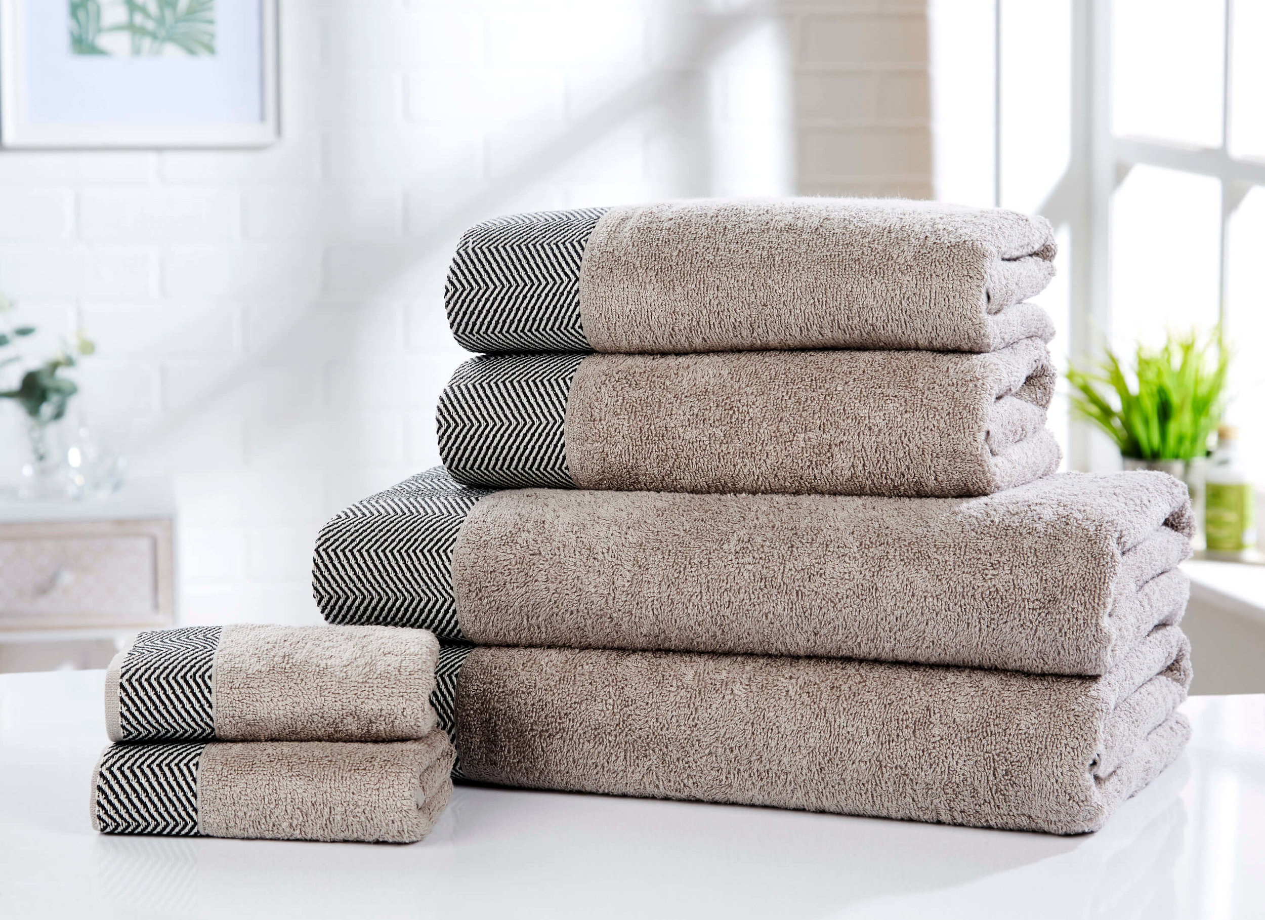 100% Cotton-White Rapport So Soft 2-Piece Towel Bale 140 x 90 x 1 cm Combed 
