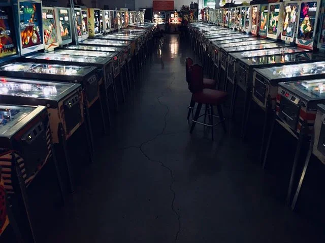 There’s a chair for you and for me. A quiet moment in a loud place. Come on down to one of my favorite places in Vegas. #pinballhalloffame #pinball #lasvegas #fortheloveofit