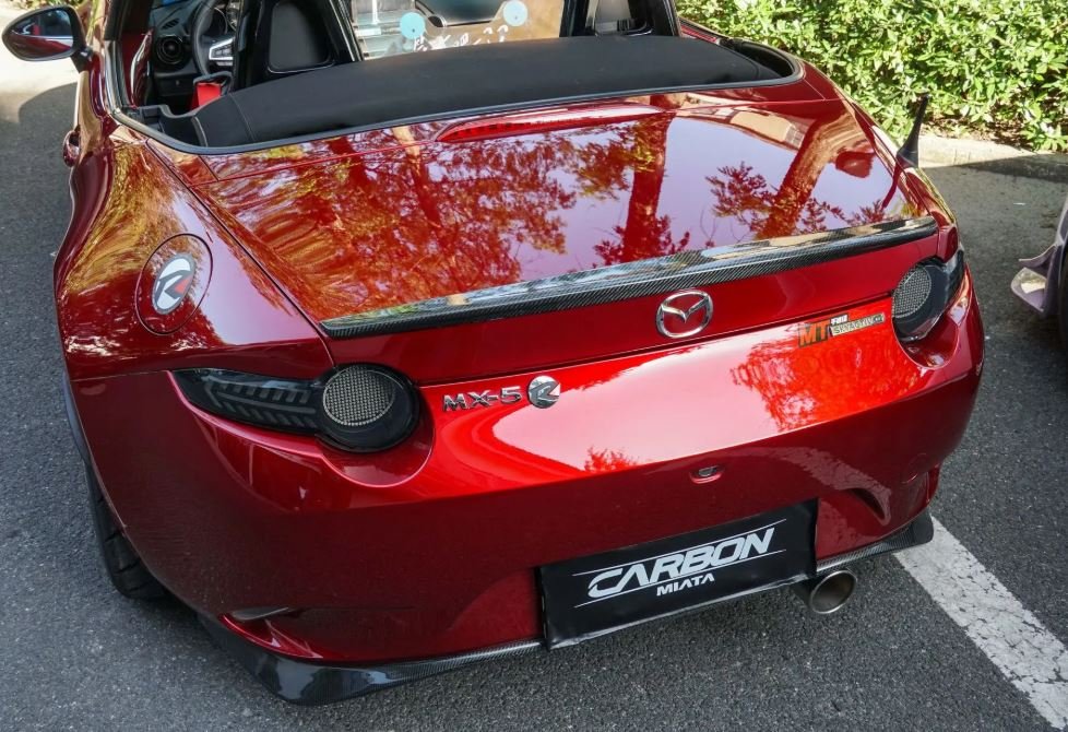 Carbon Miata Digital RGB ND Tail Light - 3.JPG