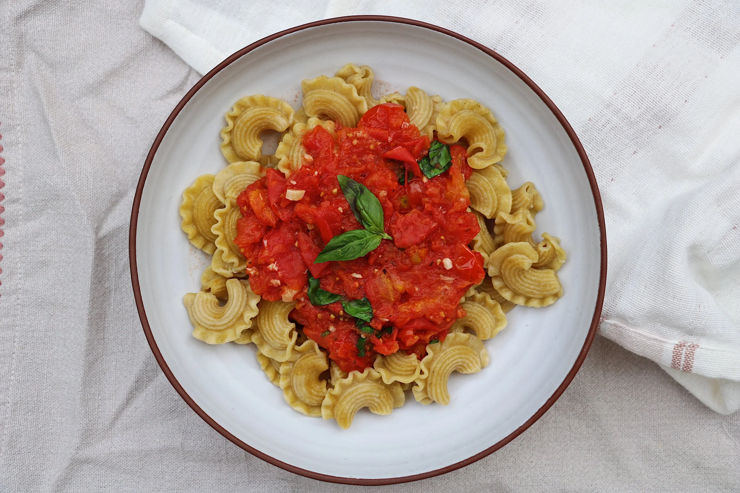 Cherry Tomato Pasta Sauce (Super Easy + Only 5 Ingredients!)